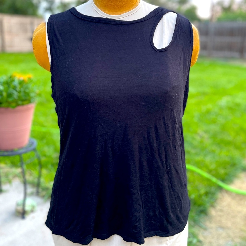 Black Sleeveless Women's Top with Cut out detail Size XL X-large